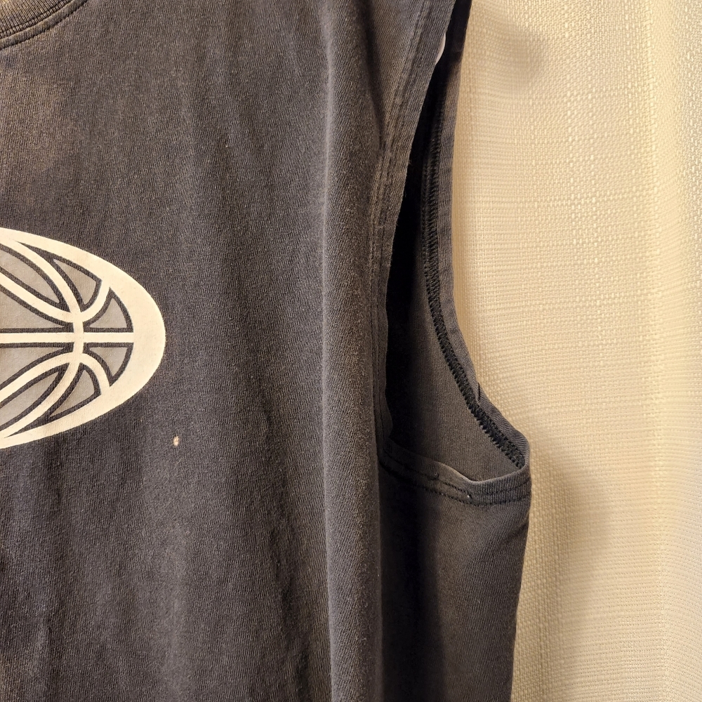 🔥 Adidas Sleeveless Tank | Bleach Altered | XL 🏀 - Picture 5 of 8